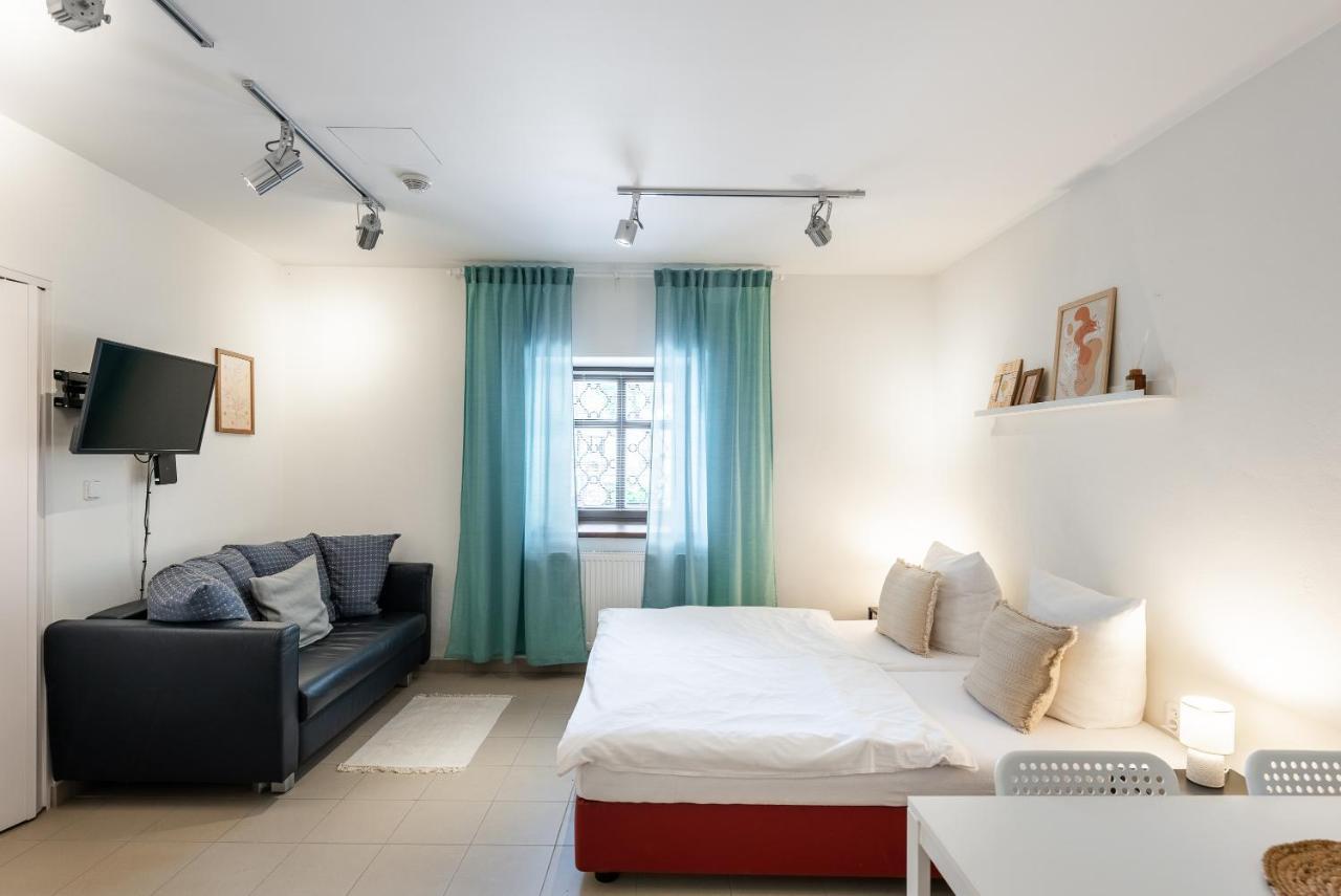 Apartman Muzeum Obchodu Karlštejn Kültér fotó