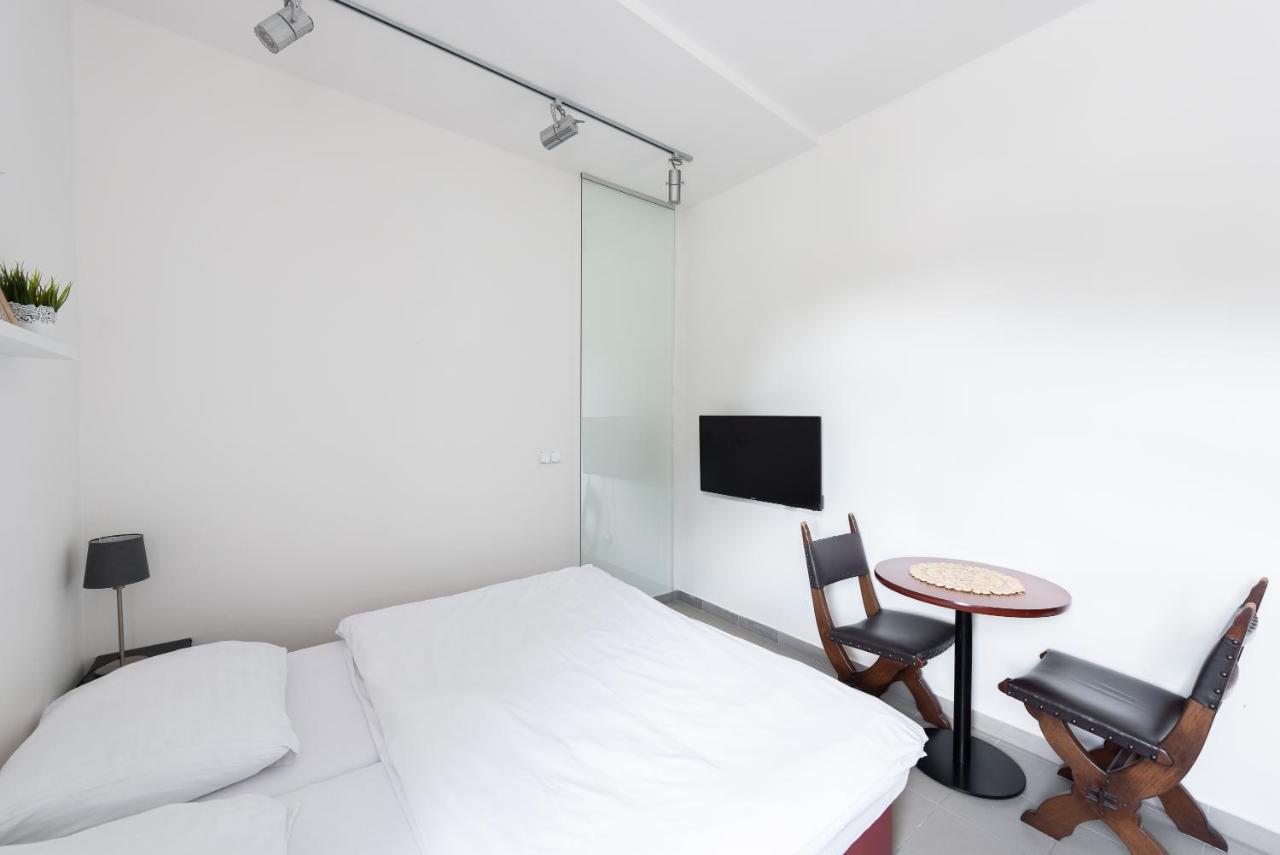 Apartman Muzeum Obchodu Karlštejn Kültér fotó