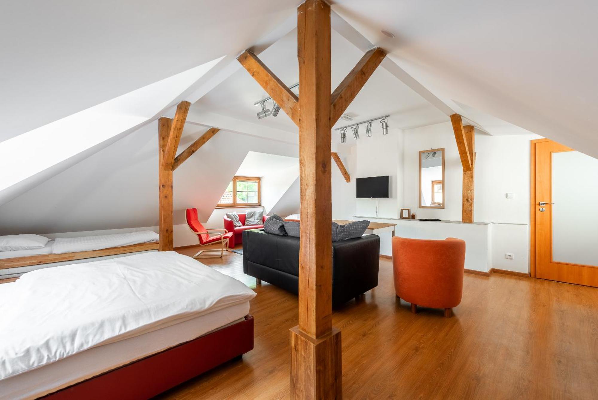Apartman Muzeum Obchodu Karlštejn Kültér fotó